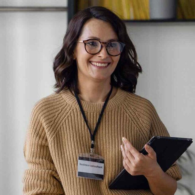 https://projectdragonfly-e.com/wp-content/uploads/2019/02/team_04-640x640.jpg